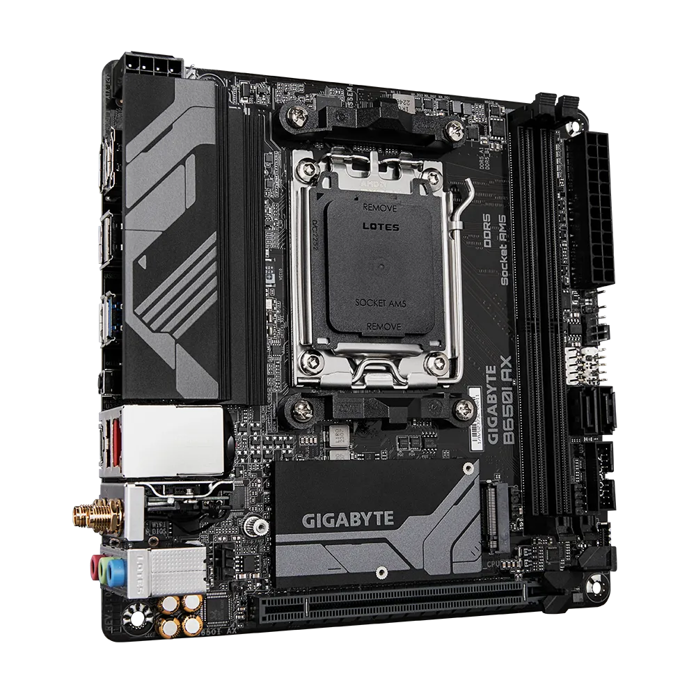 Pamatplate GIGABYTE B650I AX (B650I AX) - foto 3