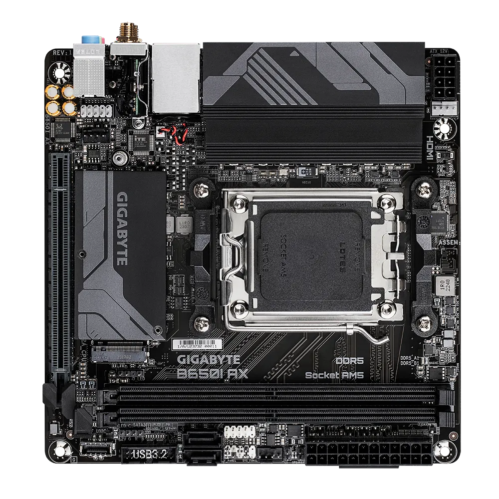 Pamatplate GIGABYTE B650I AX (B650I AX) - foto 4