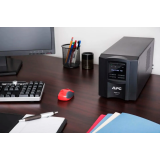 Onduleur de secours APC SMT750IC Smart-UPS 750VA