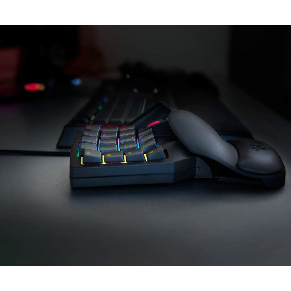 Ciparu bloks Razer Tartarus V2 Black (RZ07-02270100-R3M1) - foto 8