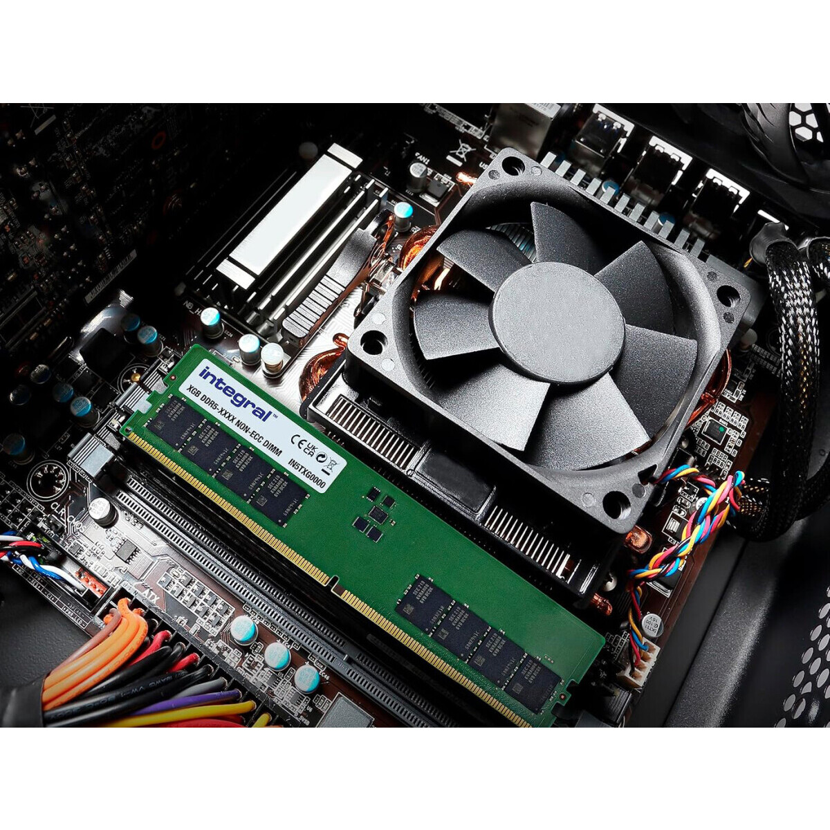 Mémoire vive 16GB DDR5 5600MHz Integral (IN5T16GNJRDX) - photo 3