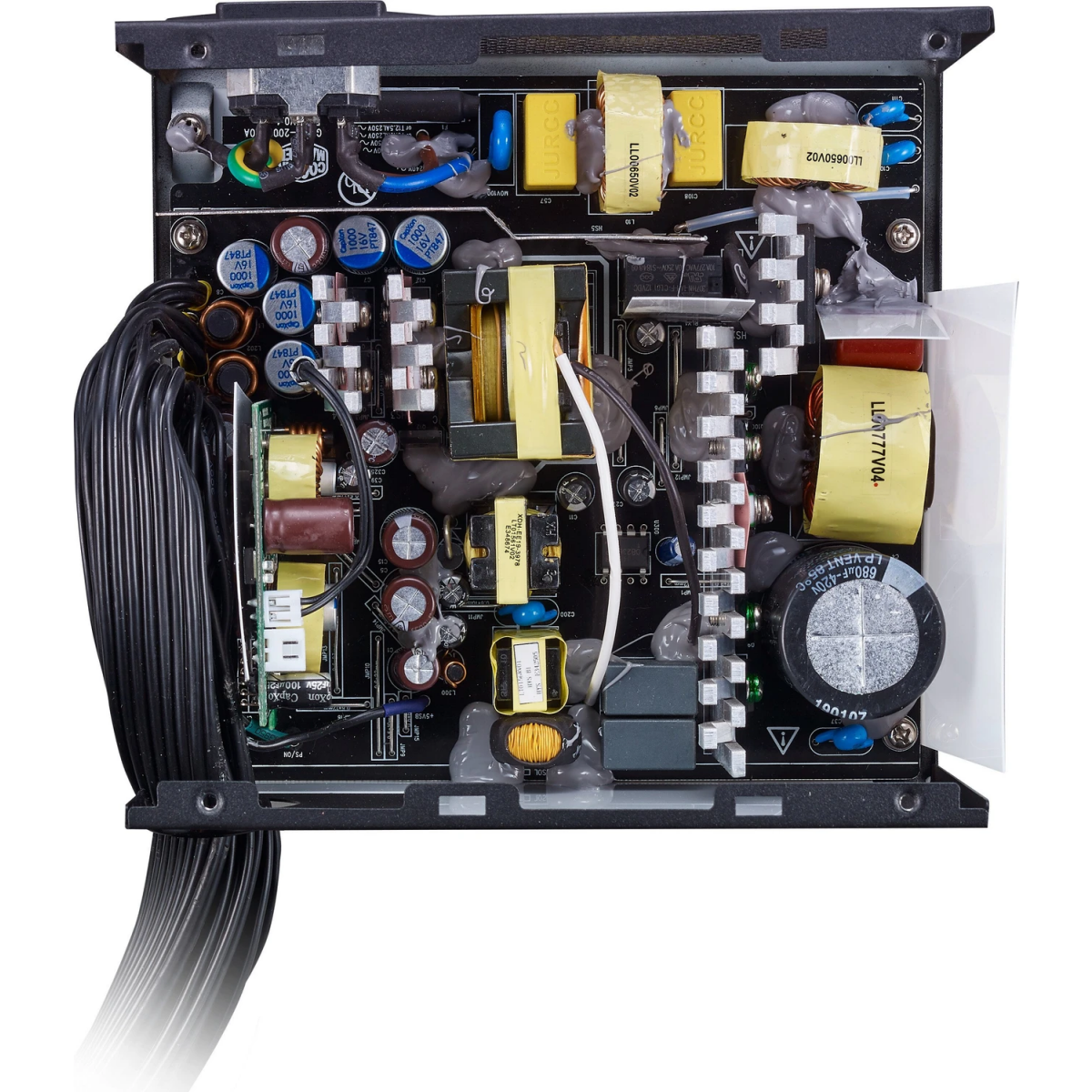 Alimentation électrique 750W Cooler Master MWE Bronze V2 (MPE-7501-ACABW-BEU) - photo 11