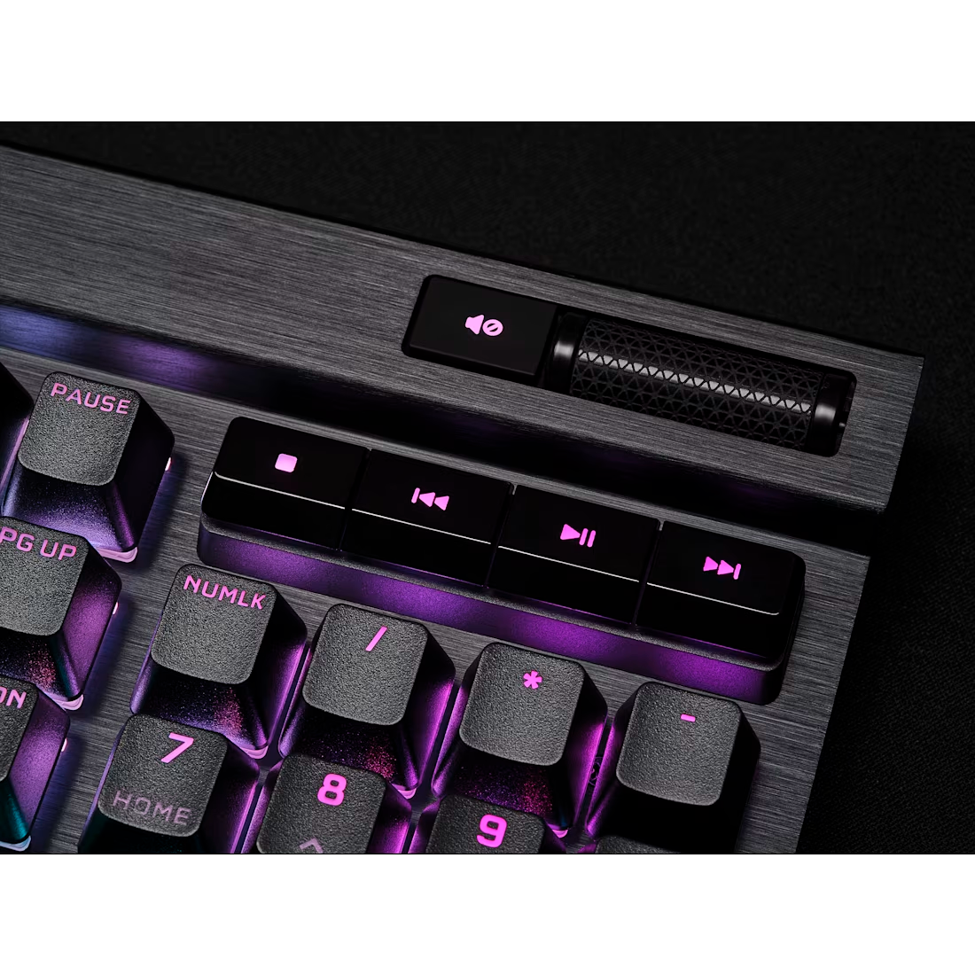 Clavier Corsair K70 Pro RGB Black (CH-910941A-FR) - photo 8