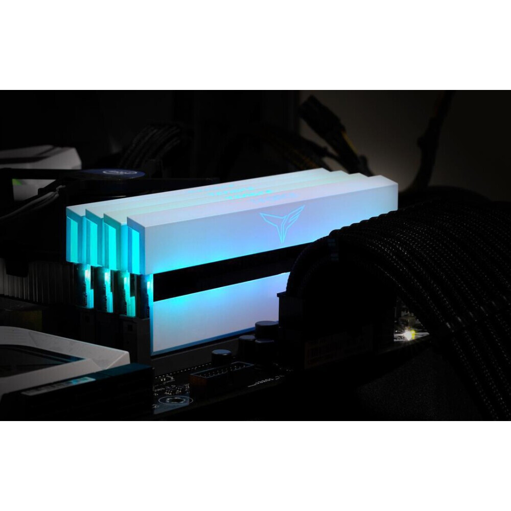 Operatīvā atmiņa 64Gb DDR4 3200MHz Team T-Force Xtreem ARGB (TF13D464G3200HC16CDC01) (2x32Gb KIT) - foto 2
